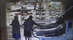 VIDEO: Babička si spletla eskalátor s létajícím koštětem