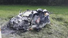 Mladík chtěl předjet kolonu aut, zemřel po čelní srážce s kamionem