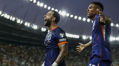 Nizozemci mají nového rekordmana, Depay je nejlepším střelcem. Turci schytali kanára