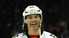 Jágr řekl své kočce, že je šance hrát v NHL. Jak to slavila? FOTO