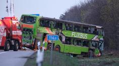 Z tragické nehody autobusu v Německu je obviněn Čech. Chtěl si jen nasadit čepici