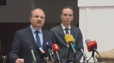 Digitalizaci bude mít na starosti nový úřad. Je zbytečný a drahý, tvrdí opozice
