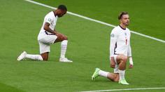 Angličané v Maďarsku pokleknou, FIFA chce zamezit rasismu