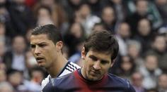 Ronaldo, či Messi? Jako chudí příbuzní, nejvíce bere jiný borec!