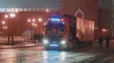 VIDEO: Vánoční strom byl přivezen do moskevského Kremlu