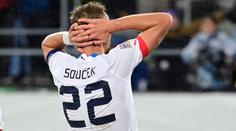 Selhal jsem, litoval Souček penalty. Spoluhráče ale chválil