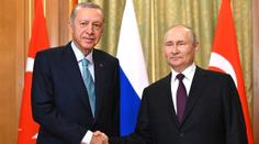 Chyba, nebo tajný kód? Putin a Erdogan se bavili o fotbalistovi pražské Sparty