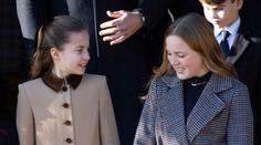 Charlotte se ukázala s nejlepší kamarádkou. Společně porušily královský protokol