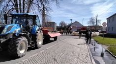 Na Přerovsku havaroval traktor. Do potrubí uniklo tisíc litrů chemikálie