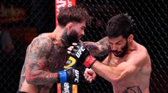 Soupeř padl se zazněním gongu! Po skvělé trefě si Garbrandt řekl o titul