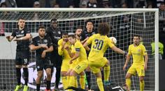 SESTŘIH: Frankfurt - Chelsea 1:1, David Luis trefil i břevno!
