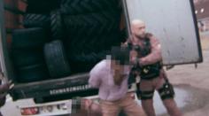 Migrant vykukoval z kamionu na D1. Protijedoucí řidič zavolal policii