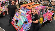 Unikátní "kachna" opět míří na Dakar. Nová verze má motor navíc a jede vyhrát