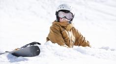 V každé zemi platí jiná pravidla pro lyžaře. Je jim zapotřebí přizpůsobit pojištění
