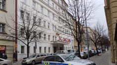 Krvavá lázeň v pražském hotelu! V pokoji našli mrtvolu muže a dopis