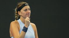 Petra Kvitová si užívá volna: Fanoušky dráždí v plavkách! FOTO