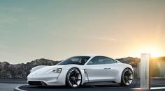 Už i Porsche! Tycan bude první elektrický sporťák ze Stuttgartu
