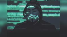 Anonymous ovládli kanály ruských televizí, vysílají reálné záběry z Ukrajiny