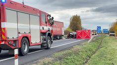 Na Kladensku vyhasly dva lidské životy. Osobní auto tam narazilo do náklaďáku