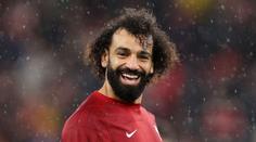 Liverpool v divoké přestřelce porazil Newcastle. Salah překonal milník