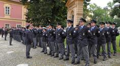 Hledáte práci? Policie nabírá 120 lidí. Tohle všechno musíte splnit