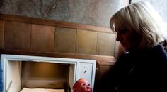 Babybox na Praze 6 zachránil další dítě, jméno dostalo po novinářce