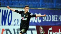 Čechům a Slovákům se otevírá MLS, z dalšího přestupu těží Pelta