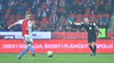 Slavia v Edenu nezaváhala, z penalty se opět trefil Souček