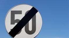 Po městě jen 30 km/h. Paříž skoncovala s padesátkou, chtěli byste to i u nás?