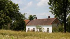 Stát rozprodává nepotřebné nemovitosti. Nechybí palác, hrobka ani bunkr