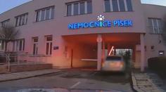 Krásný příběh z Písecka: Miminko se dralo na svět. Rodině pomohli policisté