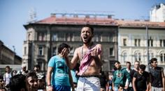 O věku lhaly tisíce uprchlíků, odhalily je testy zubů a kloubů