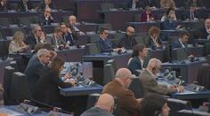 Evropským parlamentem hýbe skandál. Několik europoslanců odposlouchávali