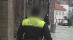Exstrážník měl mít v počítači stovky fotek nahých dětí i video! Obvinili ho
