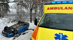 Udeřila další ledová kalamita. Na silnicích se to hemží dopravními nehodami