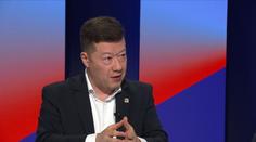 Politici mají brát jako učitelé, navrhuje Okamura. To je málo, reaguje Skopeček