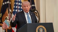 Trump zastavil operaci v Hormuzském průlivu. Ve hře je dohoda s Íránem
