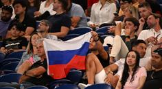 Na Australian Open zakázali fandit s ruskými a běloruskými vlajkami