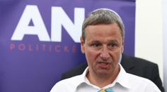 Komárek rozzuřil Čechy: Když pracují, stejně všechno zkazí!