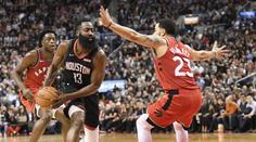 Obhájci trofeje z Toronta doma padli, radoval se Harden a jeho Houston