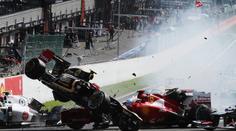 Drsná nehoda v F1. Alonsa málem skalpoval Grosjean