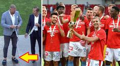 Móda, nebo ostuda? Sekretář FAČR předával trofej bez ponožek!