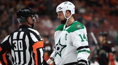 K.O. v prvním kole! Rozhodčí složil na led hvězdu NHL