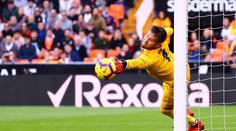 Vaclík je ve skvělé společnosti: Messi, Suarez a teď gólman Sevilly!