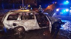 Místo tradičních vater hořely v Praze byt, auto a garáž. GALERIE