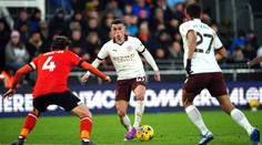 City otočilo duel s Lutonem. West Ham dostal výprask od Fulhamu