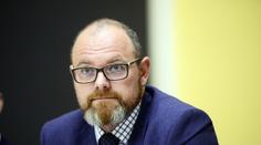Ředitelé a náměstci na školství: K tučným platům pořádné odměny