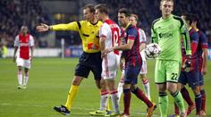 Sudí Královec ublížil Barceloně. Přihrál Ajaxu na gól!