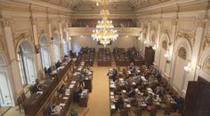 Předsedkyní Sněmovny má být Pekarová Adamová, Okamura nejspíš ostrouhá