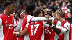 Postoupí Arsenal po šesti letech do Ligy mistrů? Hráči mají slíbené tučné prémie